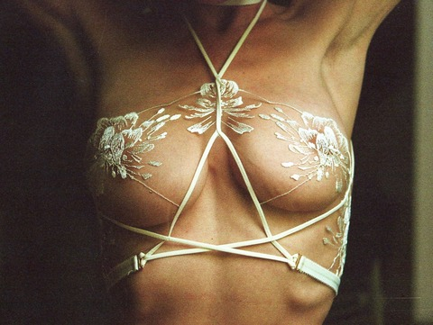 OnlyFans header picture the_riel_emma