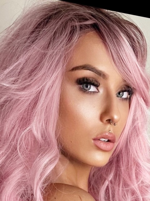 OnlyFans header picture thegirlnextdoortome