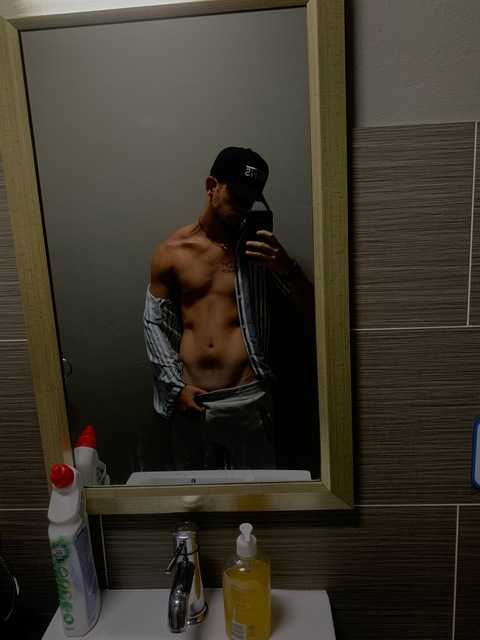 ओन्लीफैंस हैडर चित्र thespeciald