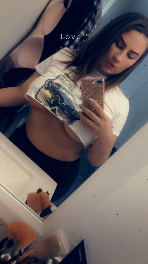 thrivelavishly님의 OnlyFans 헤더 사진