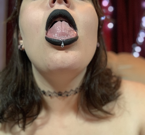 OnlyFans header picture tiff_the_thicc