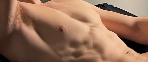 ओन्लीफैंस हैडर चित्र timothy_champagne