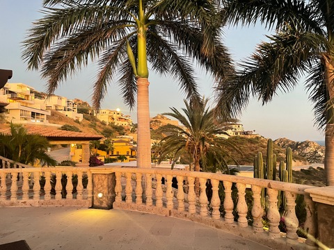 ओन्लीफैंस हैडर चित्र toki3