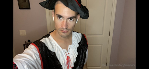 Immagine dell'header di OnlyFans tonybomboni