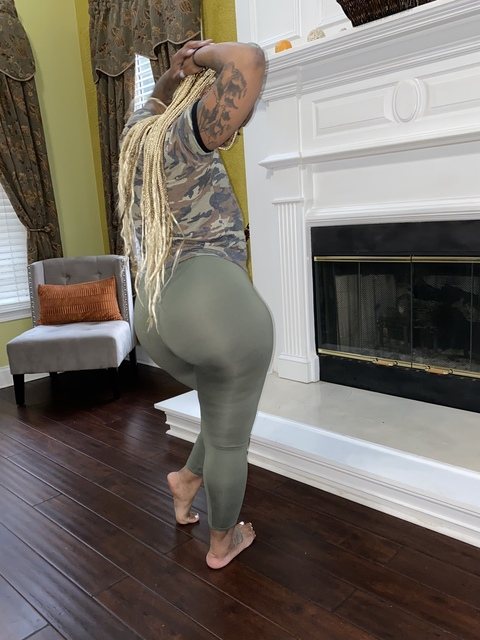 OnlyFans header picture u142899700