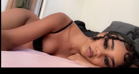 OnlyFansヘッダー画像uzidreamgirl