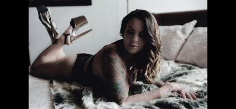 Imagem do cabeçalho do OnlyFans de vipsaxanextdoor