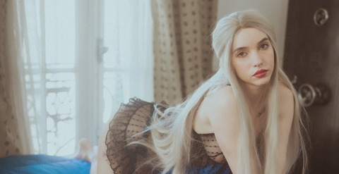 Imagem do cabeçalho do OnlyFans de xailurus