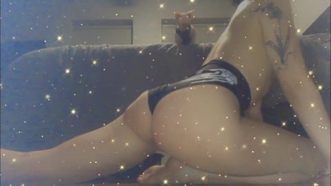 ओन्लीफैंस हैडर चित्र xlynnxcamzxfree