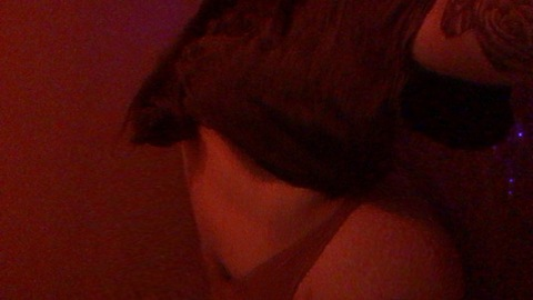 ओन्लीफैंस हैडर चित्र xolinda123