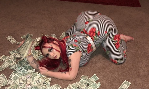 Gambar header OnlyFans yazmiinsno