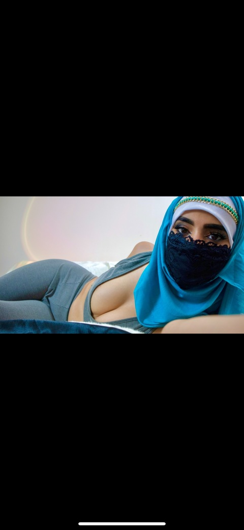 Header afbeelding van OnlyFans yourarabprincess
