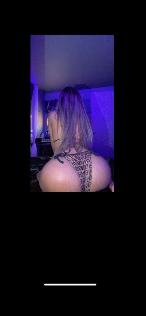 OnlyFans header picture yourmansobssesion