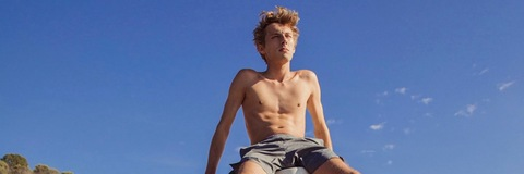 ओन्लीफैंस हैडर चित्र zacharyastor