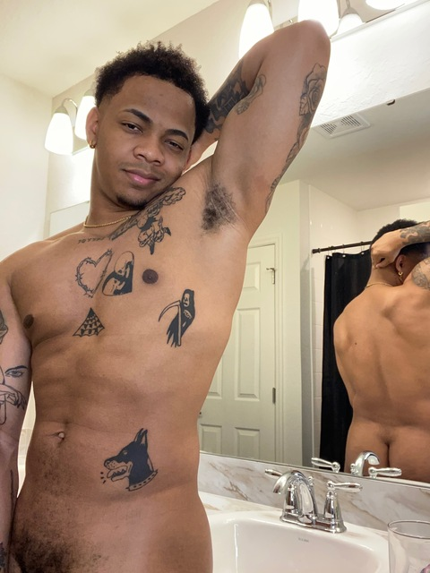 Immagine dell'header di OnlyFans zorohub